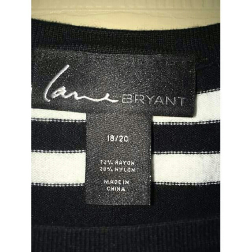 SLEEVELESS TOP - Picture 2 of 2
